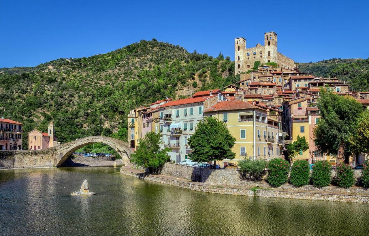 Central Dolceacqua Exterior photo